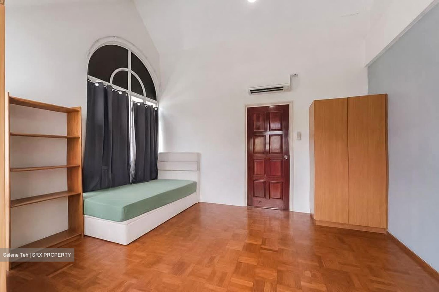 Liria Terrace (D17), Terrace #605536181
